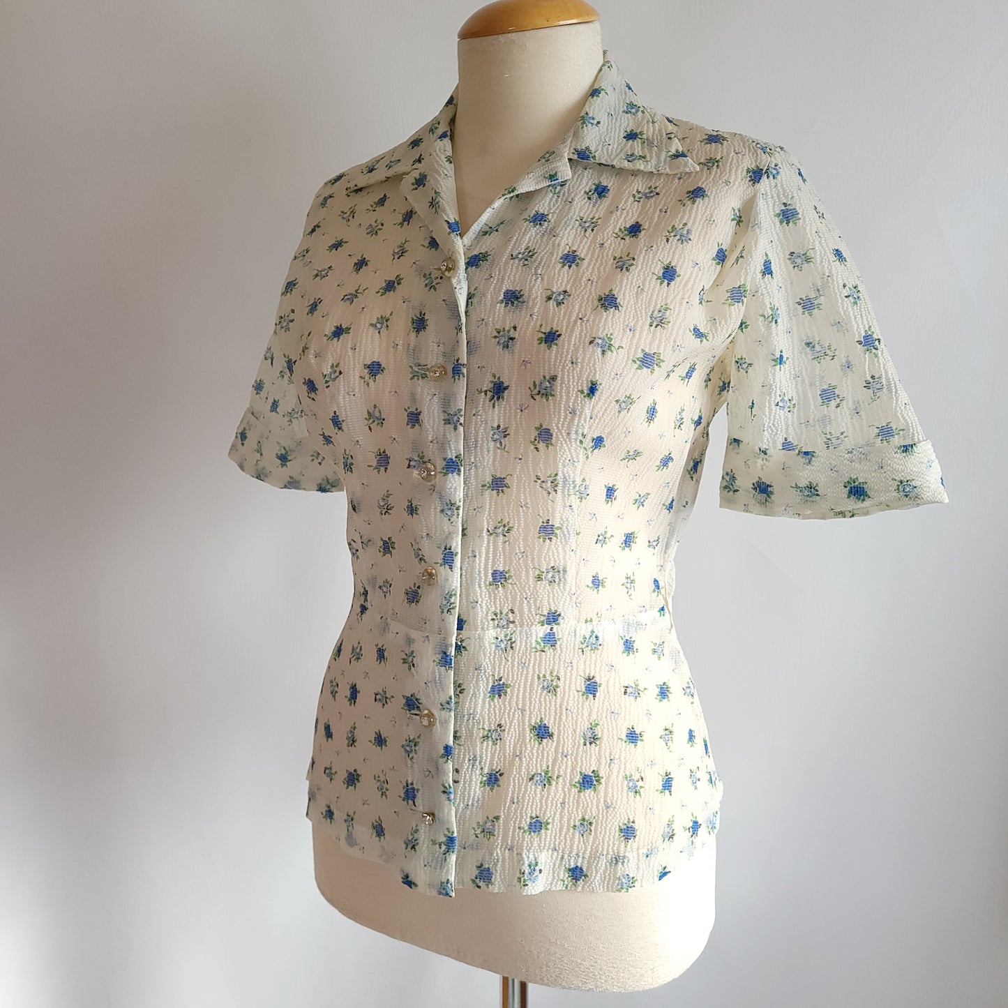 1950s Sheer Floral Blouse - small