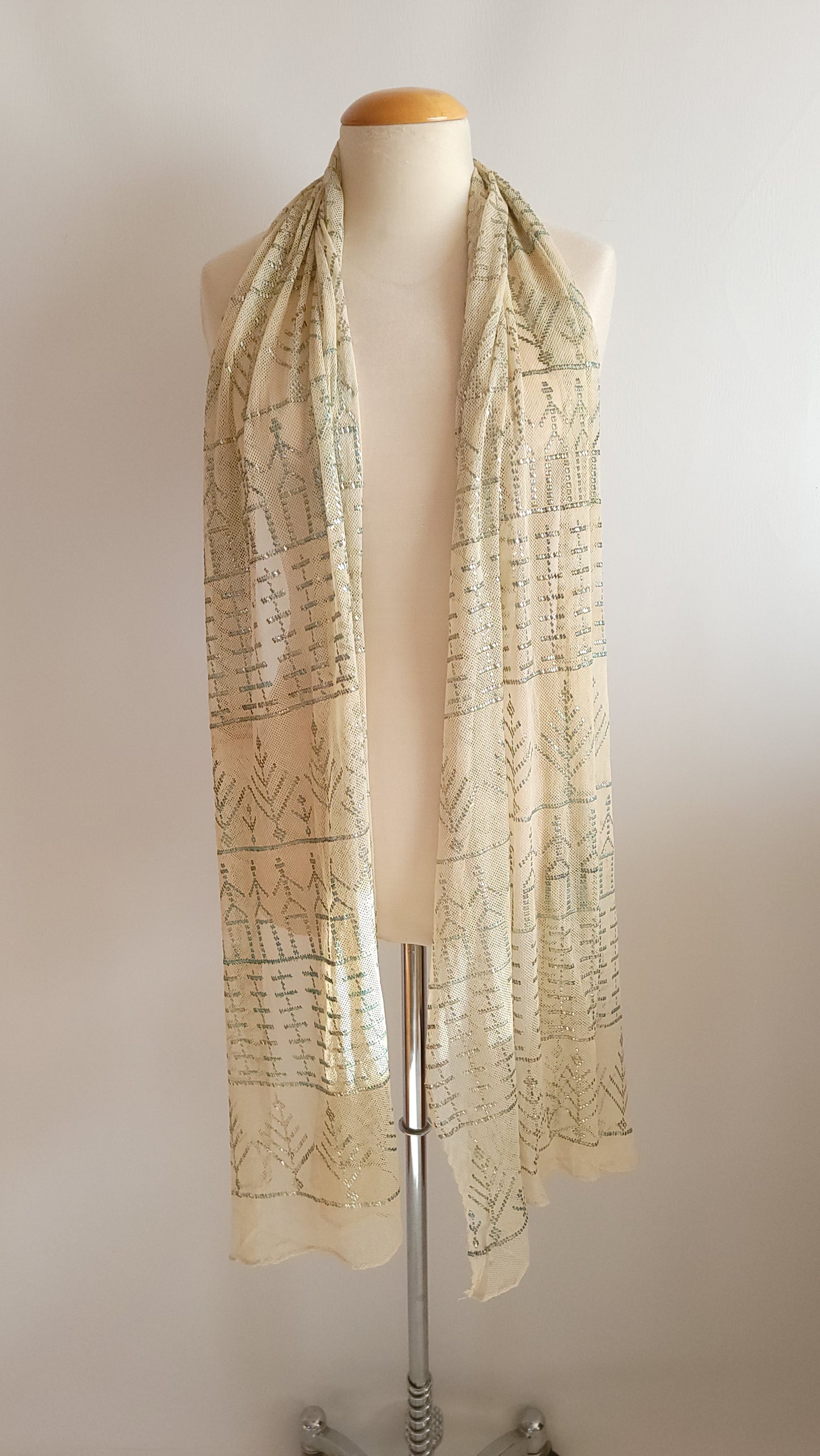 1920s Silver Assuit Shawl