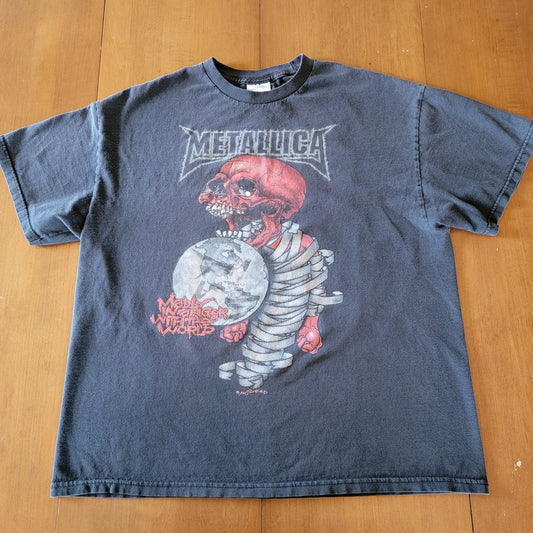 2004 Metallica Madly in Anger Tour Shirt - XL